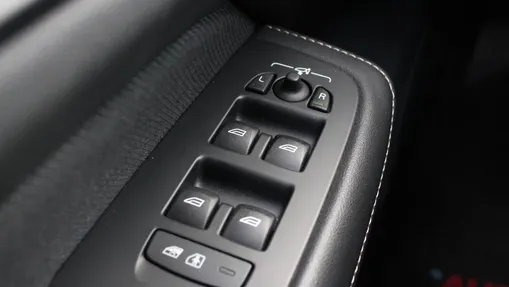 VOLVO V60 R DESIGN V60 B4 D Plus Dark aut