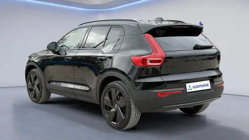 VOLVO XC40 XC40 B3 Plus Dark aut