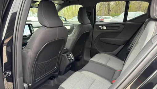 VOLVO XC40 XC40 B3 Plus Dark aut