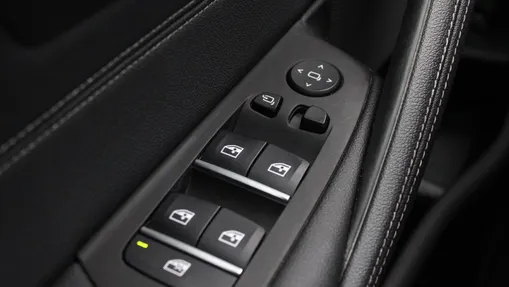 BMW Seria 5 530e xDrive M Sport sport-aut