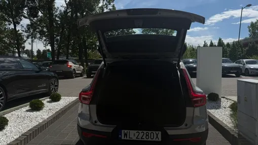 VOLVO XC40 XC40 B3 Plus Dark aut