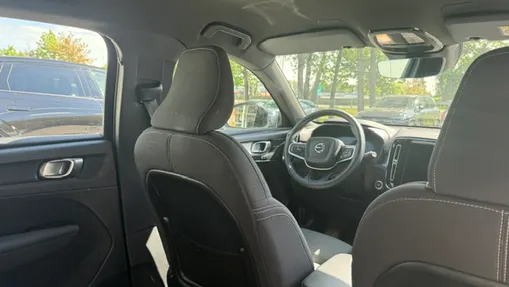 VOLVO XC40 XC40 B3 Plus Dark aut