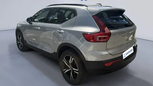 VOLVO XC40 XC40 B3 Plus Dark aut