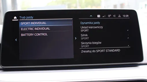 BMW Seria 5 530e xDrive M Sport sport-aut