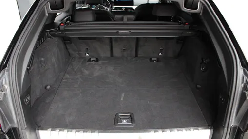 BMW Seria 5 530e xDrive M Sport sport-aut