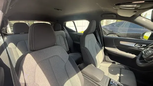 VOLVO XC40 XC40 B3 Plus Dark aut