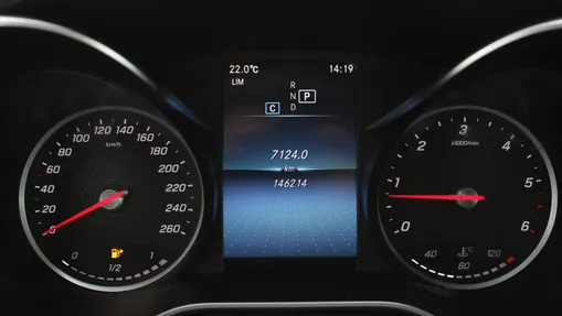 MERCEDES-BENZ C Klasa C 220 d 9G-TRONIC