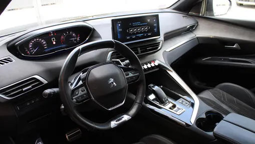 PEUGEOT 5008 5008 1.6 PureTech GT Pack S&S EAT8