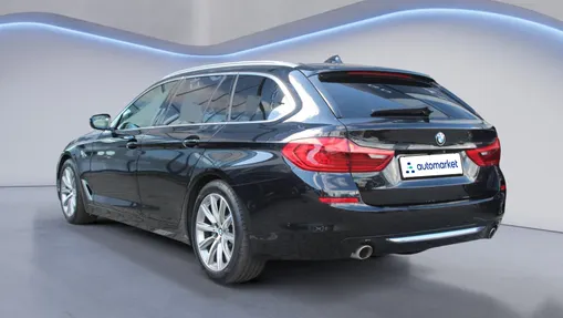 BMW Seria 5 530i xDrive GPF Luxury Line aut