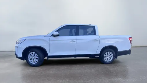 SSANGYONG Musso Musso Grand 2.2 e-XDi Adventure 4WD aut Nowy