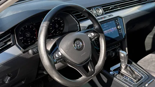 VOLKSWAGEN Passat Passat 1.8T Highline