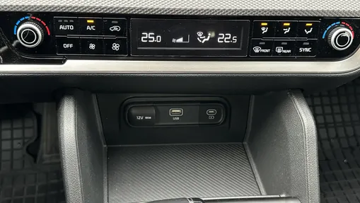 KIA Sportage Sportage 1.6 T-GDI M 2WD DCT