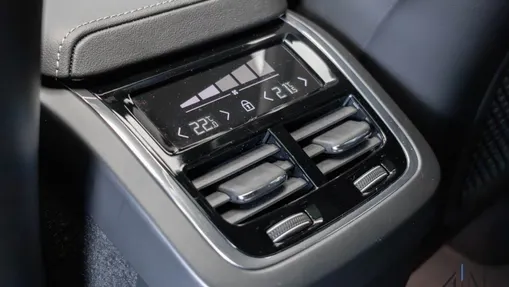 VOLVO XC60 XC60 B5 D AWD Ultimate Dark aut
