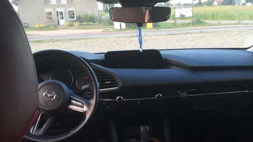 MAZDA 3 -
