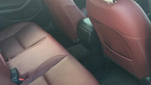 MAZDA 3 -