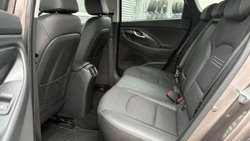 HYUNDAI i30 i30 1.5 T-GDI 48V Executive DCT