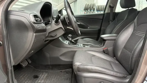 HYUNDAI i30 i30 1.5 T-GDI 48V Executive DCT