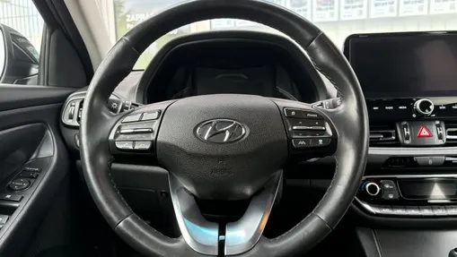 HYUNDAI i30 i30 1.5 T-GDI 48V Executive DCT