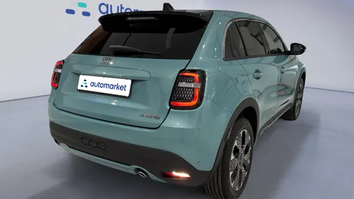 FIAT 600 600 1.2 Turbo Hybrid La Prima eDCT Nowy