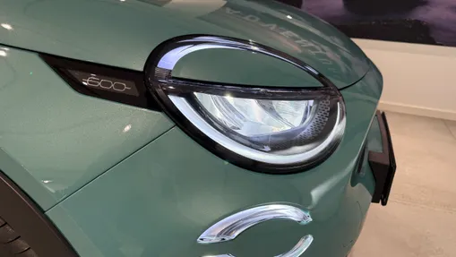 FIAT 600 600 1.2 Turbo Hybrid La Prima eDCT Nowy