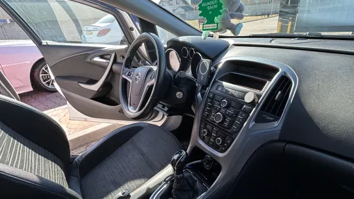 OPEL Astra -