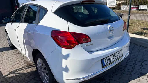 OPEL Astra -