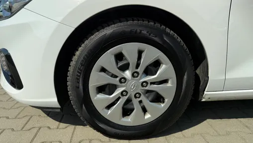 HYUNDAI i30 i30 1.5 T-GDI 48V Modern