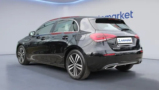 MERCEDES-BENZ A Klasa A 220 d Progressive 8G-DCT