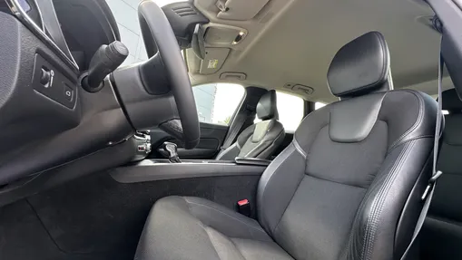 VOLVO XC60 XC60 T4 Momentum aut