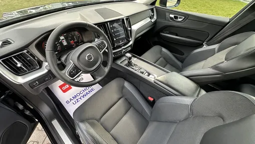 VOLVO XC60 XC60 T4 Momentum aut