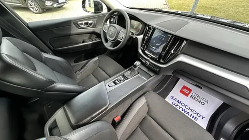 VOLVO XC60 XC60 T4 Momentum aut