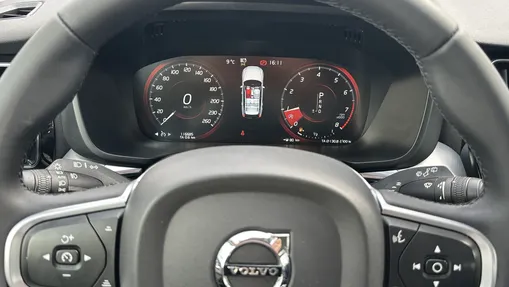 VOLVO XC60 XC60 T4 Momentum aut