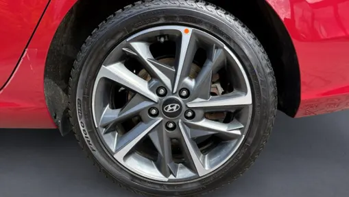 HYUNDAI i30 i30 1.5 T-GDI 48V Executive DCT