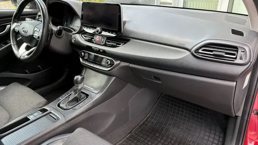 HYUNDAI i30 i30 1.5 T-GDI 48V Executive DCT