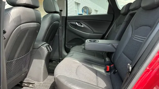 HYUNDAI i30 i30 1.5 T-GDI 48V Executive DCT