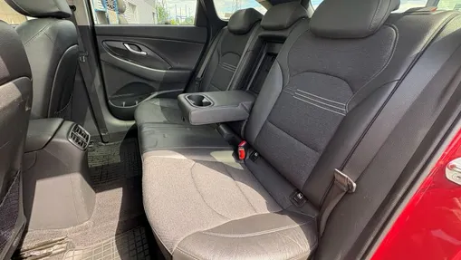 HYUNDAI i30 i30 1.5 T-GDI 48V Executive DCT