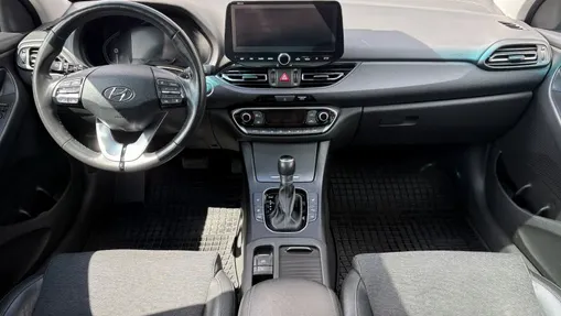 HYUNDAI i30 i30 1.5 T-GDI 48V Executive DCT
