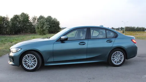 BMW Seria 3 318d mHEV Sport Line aut