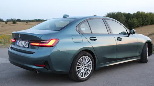 BMW Seria 3 318d mHEV Sport Line aut