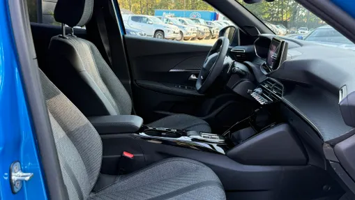 PEUGEOT 2008 2008 PureTech 130 Allure S&S EAT8