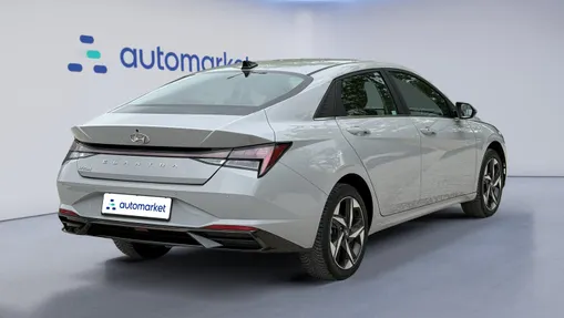 HYUNDAI Elantra Elantra 1.6 Smart CVT