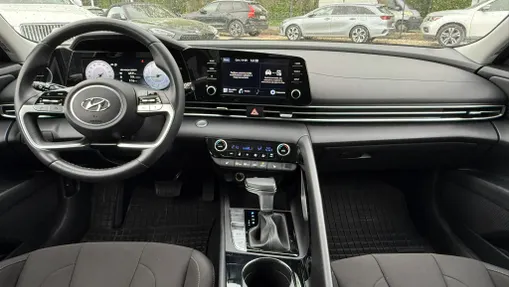 HYUNDAI Elantra Elantra 1.6 Smart CVT