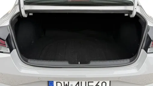 HYUNDAI Elantra Elantra 1.6 Smart CVT