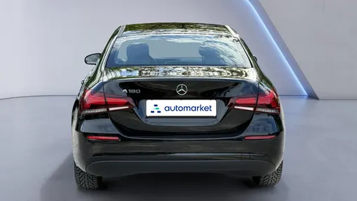 MERCEDES-BENZ A Klasa A 180 Style 7G-DCT
