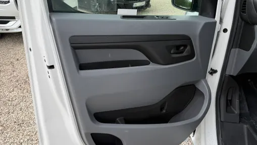 TOYOTA Proace Proace Kombi 2.0 D-4D Long 2,8t