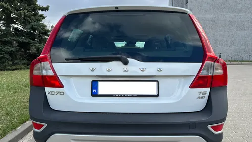 VOLVO XC70 -
