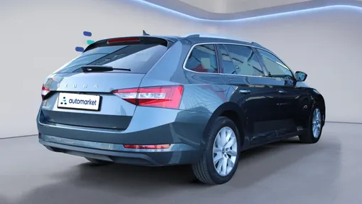 SKODA Superb Superb 2.0 TDI SCR Style DSG