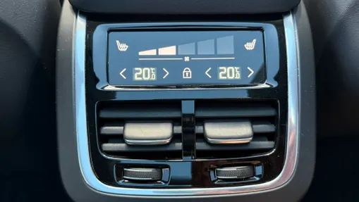 VOLVO XC90 XC90 T8 AWD Plug-In Hybrid Ultimate Dark 7os aut