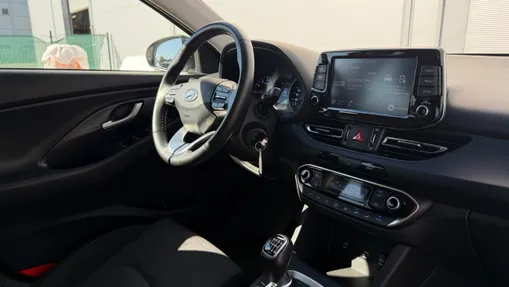 HYUNDAI i30 i30 1.5 T-GDI 48V Smart