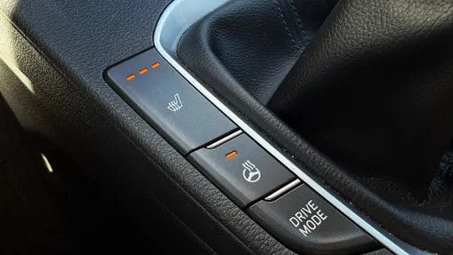 HYUNDAI i30 i30 1.5 T-GDI 48V Smart